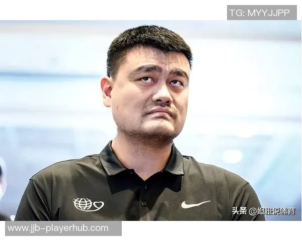 泰森与姚明首次相遇的篮球传奇故事与友谊的碰撞