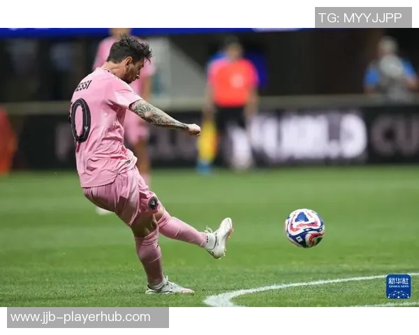 英超激战AC米兰与巴黎圣日耳曼战成平局逆转瞬间点燃全场激情